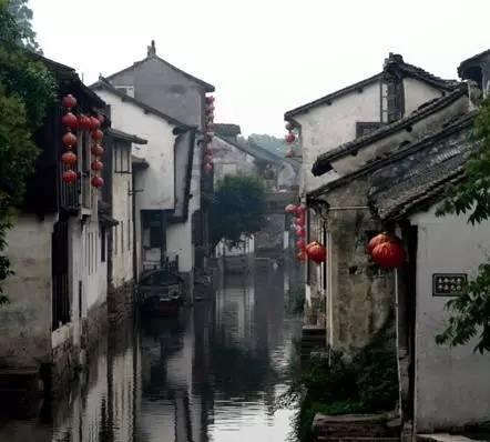 怎样应对来自周边和社会的压力？游戏画面